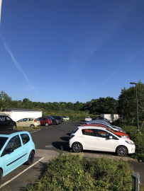 
                                                                                        Location
                                                                                         Place de parking privée