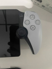 
                                                                                        Console, jeu vidéo
                                                                                         PlayStation portal PS5