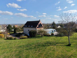 
                                                                                        Vente
                                                                                         PONT HEBERT, maison de 200m2 avec piscine