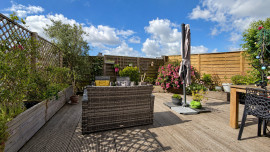 
                                                                                        Vente
                                                                                         Pordic centre – Maison de caractère de 178 m² avec jardin
