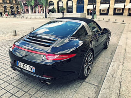 
                                                                                        Voiture
                                                                                         PORSCHE 911