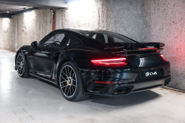 
                                                                                        Voiture
                                                                                         Porsche 911 (991.2) Turbo S 3.8 580