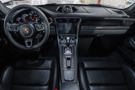 
                                                                                        Voiture
                                                                                         Porsche 911 (991.2) Turbo S 3.8 580