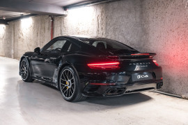 
                                                                                        Voiture
                                                                                         Porsche 911 (991.2) Turbo S 3.8 580
