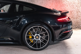 
                                                                                        Voiture
                                                                                         Porsche 911 (991.2) Turbo S 3.8 580