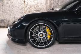 
                                                                                        Voiture
                                                                                         Porsche 911 (991.2) Turbo S 3.8 580