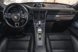 
                                                                                        Voiture
                                                                                         Porsche 911 (991.2) Turbo S 3.8 580