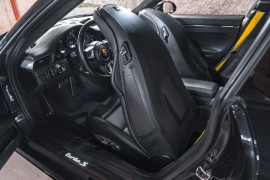 
                                                                                        Voiture
                                                                                         Porsche 911 (991.2) Turbo S 3.8 580