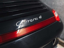 
                                                                                        Voiture
                                                                                         Porsche 911 (997.2) Carrera 4