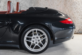 
                                                                                        Voiture
                                                                                         Porsche 911 (997.2) Carrera 4