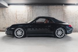 
                                                                                        Voiture
                                                                                         Porsche 911 (997.2) Carrera 4