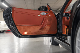 
                                                                                        Voiture
                                                                                         Porsche 911 (997.2) Carrera 4