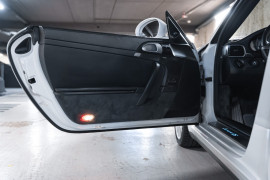 
                                                                                        Voiture
                                                                                         Porsche 911 (997.2) Carrera 4S