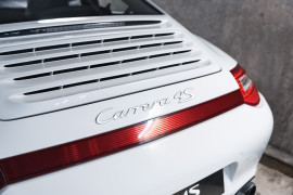 
                                                                                        Voiture
                                                                                         Porsche 911 (997.2) Carrera 4S