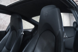 
                                                                                        Voiture
                                                                                         Porsche 911 (997.2) Carrera 4S