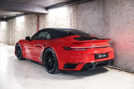 
                                                                                        Voiture
                                                                                         Porsche 992 911 (992.1) Turbo S Cabriolet 3.8 650