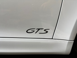 
                                                                                        Voiture
                                                                                         Porsche Boxster / 718 Boxster Black Edition