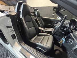 
                                                                                        Voiture
                                                                                         Porsche Boxster / 718 Boxster Black Edition