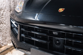 
                                                                                        Voiture
                                                                                         Porsche Cayenne (III.II) Coupe E-Hybrid V6 3.0 470