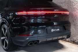 
                                                                                        Voiture
                                                                                         Porsche Cayenne (III.II) Coupe E-Hybrid V6 3.0 470