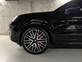 
                                                                                        Voiture
                                                                                         Porsche Cayenne (III.II) Coupe S E-Hybrid