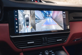 
                                                                                        Voiture
                                                                                         Porsche Cayenne (III) V6 E-Hybrid Platinum Edition