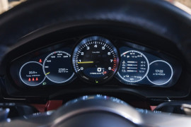 
                                                                                        Voiture
                                                                                         Porsche Cayenne (III) V6 E-Hybrid Platinum Edition