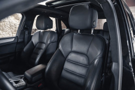 
                                                                                        Voiture
                                                                                         Porsche Macan (I.II) Turbo V6 2.9 440