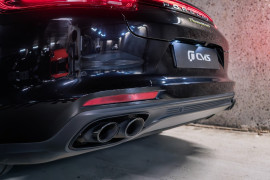 
                                                                                        Voiture
                                                                                         Porsche Panamera 4 E-Hybrid