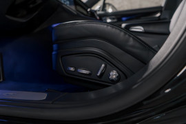 
                                                                                        Voiture
                                                                                         Porsche Panamera 4 E-Hybrid