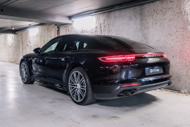 
                                                                                        Voiture
                                                                                         Porsche Panamera 4 E-Hybrid