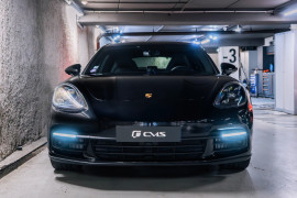 
                                                                                        Voiture
                                                                                         Porsche Panamera 4 E-Hybrid