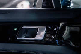 
                                                                                        Voiture
                                                                                         Porsche Panamera 4 E-Hybrid
