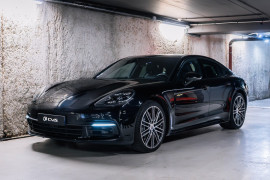 
                                                                                        Voiture
                                                                                         Porsche Panamera 4 E-Hybrid
