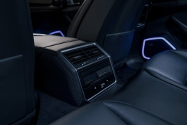 
                                                                                        Voiture
                                                                                         Porsche Panamera 4 E-Hybrid