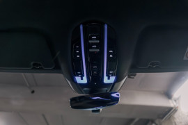 
                                                                                        Voiture
                                                                                         Porsche Panamera 4 E-Hybrid