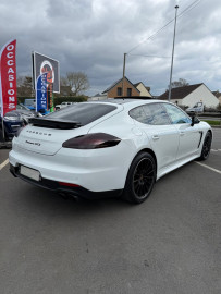 Voiture
Porsche Panamera gts 4,8 l 440 cv