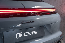 
                                                                                        Voiture
                                                                                         Porsche Panamera (III.I) Turbo S E-Hybrid