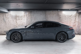 
                                                                                        Voiture
                                                                                         Porsche Panamera (III.I) Turbo S E-Hybrid