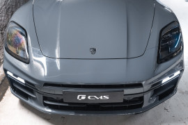 
                                                                                        Voiture
                                                                                         Porsche Panamera (III.I) Turbo S E-Hybrid