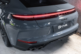 
                                                                                        Voiture
                                                                                         Porsche Panamera (III.I) Turbo S E-Hybrid