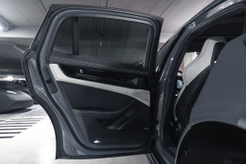 
                                                                                        Voiture
                                                                                         Porsche Panamera (III.I) Turbo S E-Hybrid