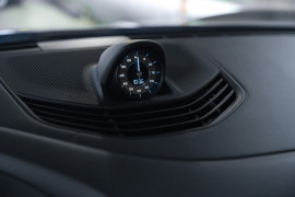 
                                                                                        Voiture
                                                                                         Porsche Taycan