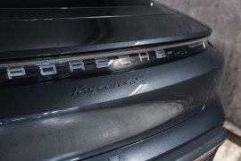 
                                                                                        Voiture
                                                                                         Porsche Taycan