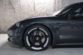 
                                                                                        Voiture
                                                                                         Porsche Taycan