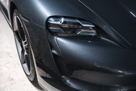 
                                                                                        Voiture
                                                                                         Porsche Taycan