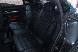 
                                                                                        Voiture
                                                                                         Porsche Taycan