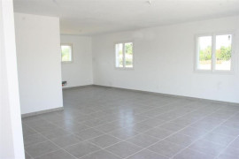 
                                                                                        Vente
                                                                                         🏡 POULX – VILLA CONTEMPORAINE 3 CHAMBRES