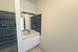 
                                                                                        Location
                                                                                         Prado blanche