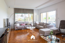 
                                                                                        Location
                                                                                         Prado Ile de France